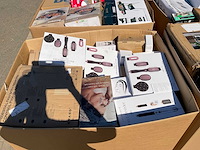 Partij retourgoederen - afbeelding 44 van  50