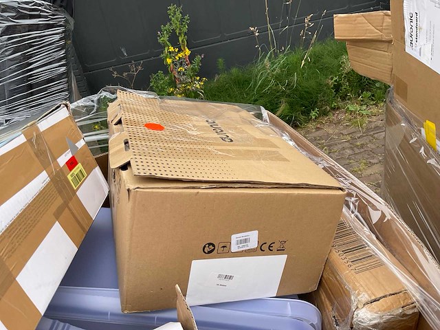 Partij retourgoederen - afbeelding 17 van  53