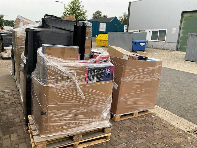 Partij retourgoederen - afbeelding 32 van  37