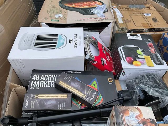 Partij retourgoederen - afbeelding 16 van  49