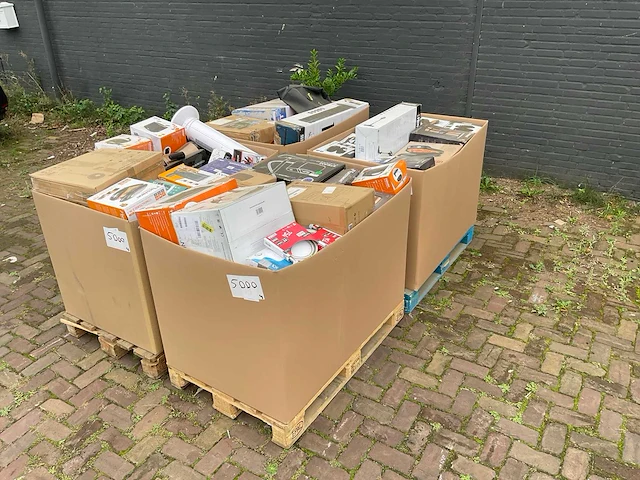 Partij retourgoederen - afbeelding 1 van  33