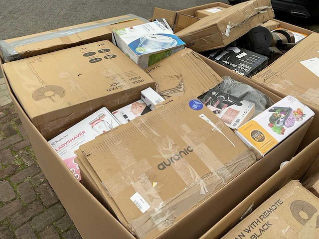 Partij retourgoederen - afbeelding 13 van  23