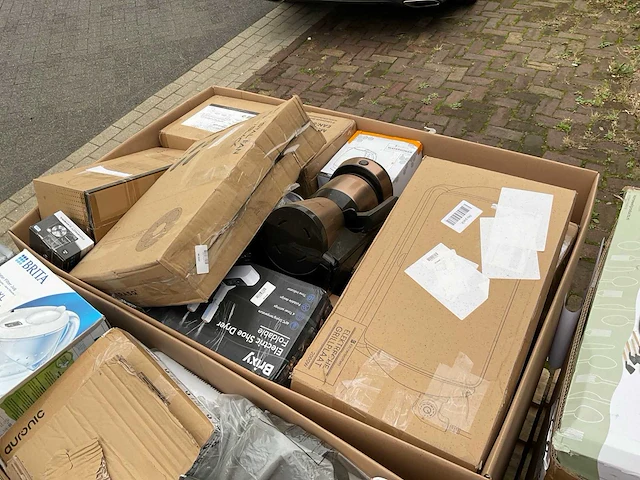 Partij retourgoederen - afbeelding 14 van  23