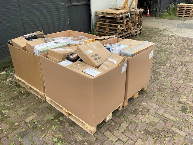 Partij retourgoederen - afbeelding 17 van  23