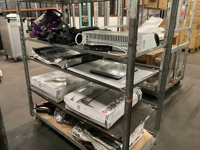 Partij retourgoederen - afbeelding 1 van  8