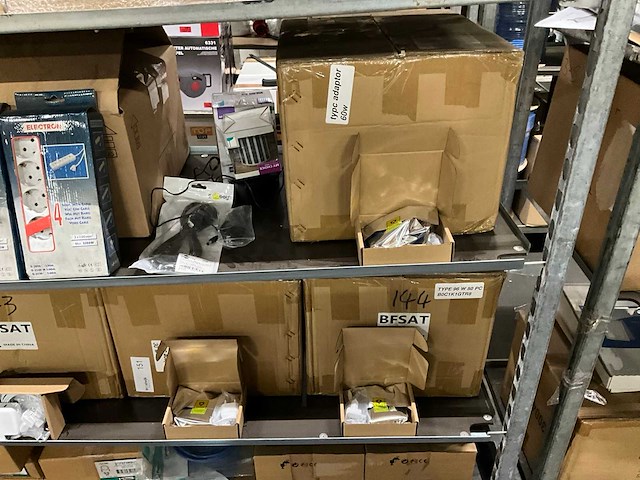 Partij retourgoederen - afbeelding 12 van  12