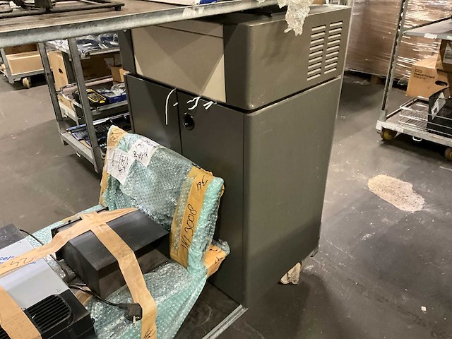 Partij retourgoederen - afbeelding 6 van  7