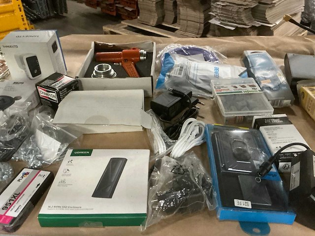 Partij retourgoederen - afbeelding 2 van  13