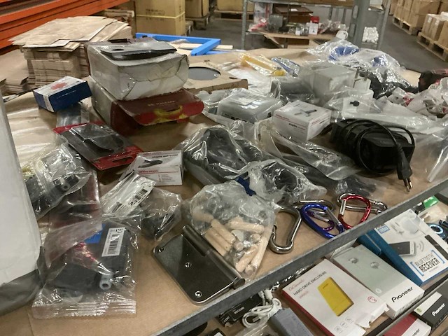 Partij retourgoederen - afbeelding 8 van  13