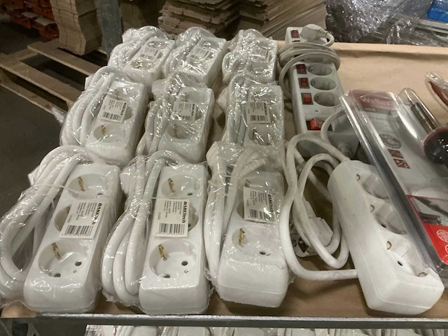 Partij retourgoederen - afbeelding 14 van  14