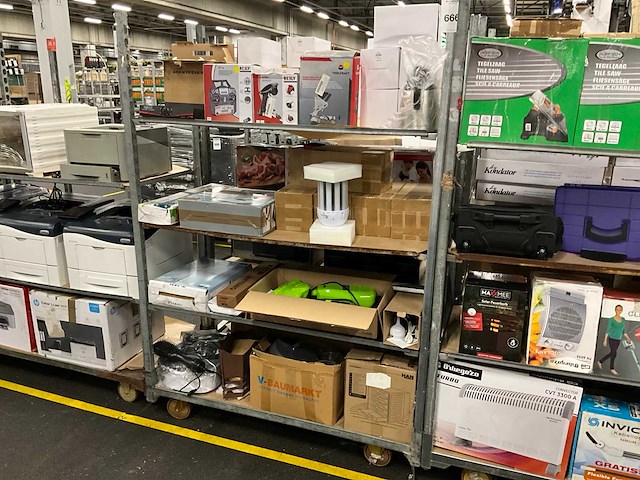 Partij retourgoederen - afbeelding 1 van  7