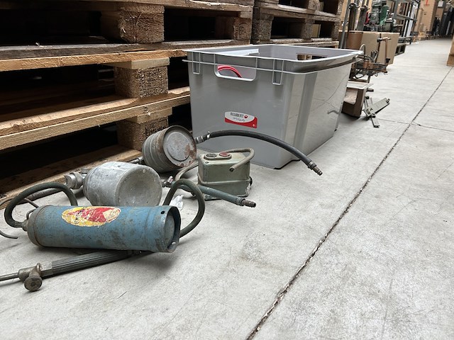 Partij retro/vintage gereedschap - afbeelding 2 van  9