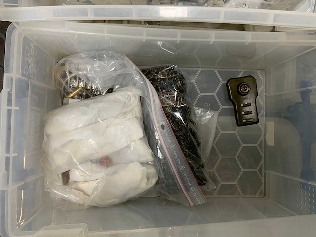 Partij riem- en gespen onderdelen - afbeelding 2 van  21