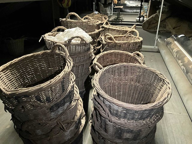 Partij rieten manden - afbeelding 3 van  5