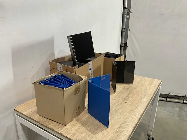 Partij ringmappen - afbeelding 2 van  4