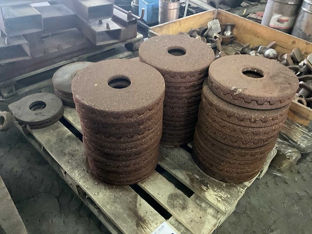 Partij ringsegmenten van packerrol - afbeelding 1 van  2