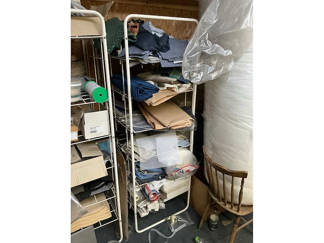 Partij ritsen en stoffen - afbeelding 14 van  14