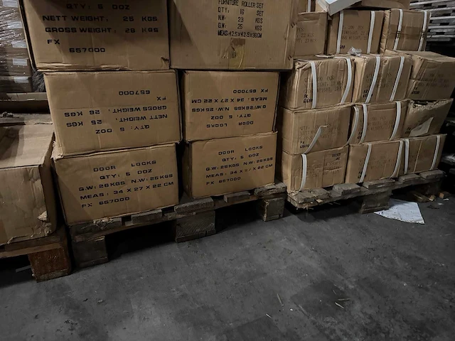 Partij rodax hang- en sluitwerk circa 4.500kg - afbeelding 3 van  6