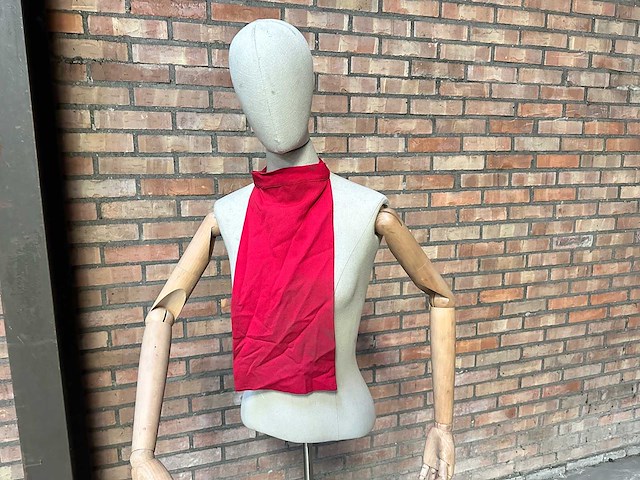 Partij rode halsdoeken met klittenband - afbeelding 1 van  3