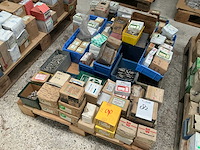 Partij roestvaststalen bevestigingsmiddelen - afbeelding 2 van  10