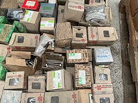 Partij roestvaststalen bevestigingsmiddelen - afbeelding 5 van  10