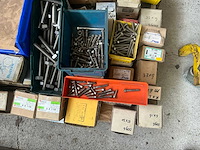 Partij roestvaststalen bevestigingsmiddelen - afbeelding 2 van  9