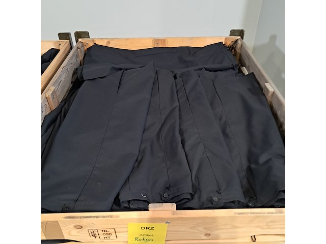 Partij rokjes en colberts - afbeelding 2 van  7