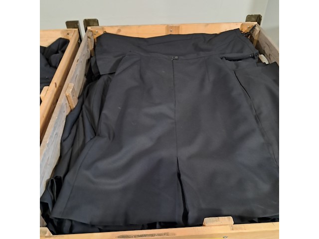 Partij rokjes en colberts - afbeelding 5 van  7