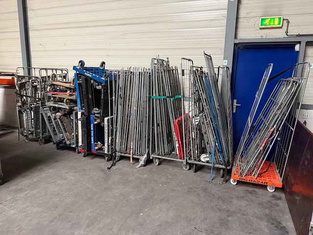 Partij rolcontainers - afbeelding 1 van  6