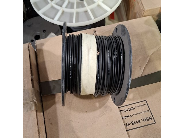 Partij rollen elektriciteitsdraad - afbeelding 3 van  8