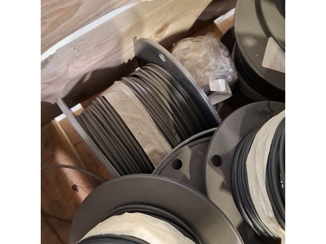 Partij rollen elektriciteitsdraad - afbeelding 6 van  8