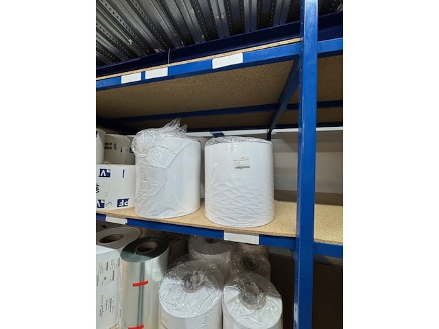 Partij rollen inkjetfolie en inkjetpapier o.a. vpf en synthogra, zelfklevend - afbeelding 10 van  30