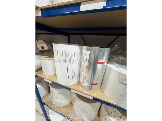 Partij rollen inkjetfolie en inkjetpapier o.a. vpf en synthogra, zelfklevend - afbeelding 13 van  30