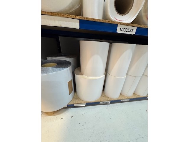 Partij rollen inkjetfolie en inkjetpapier o.a. vpf en synthogra, zelfklevend - afbeelding 23 van  30