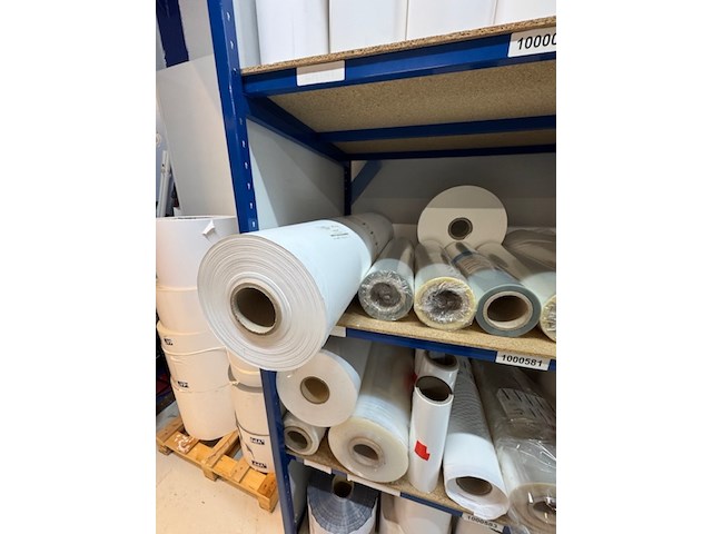 Partij rollen inkjetfolie en inkjetpapier o.a. vpf en synthogra, zelfklevend - afbeelding 29 van  30