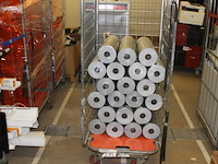 Partij rollen inpakpapier met opdruk c.a. 21 stuks - afbeelding 3 van  11