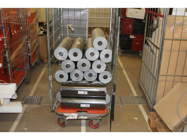 Partij rollen inpakpapier met opdruk c.a. 21 stuks - afbeelding 9 van  11