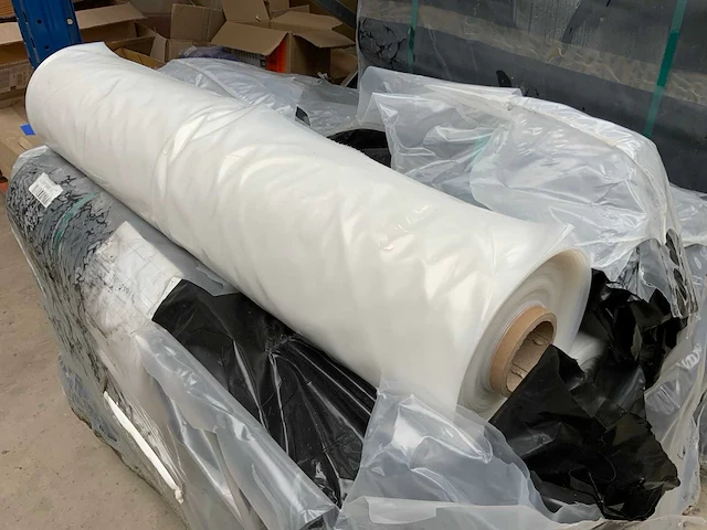Partij rollen plastic - afbeelding 7 van  8