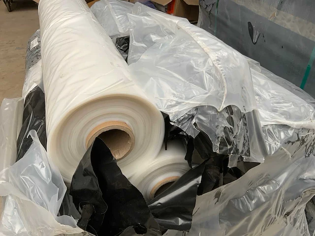 Partij rollen plastic - afbeelding 8 van  8