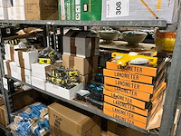 Partij rolmaten en landmeters - afbeelding 1 van  4