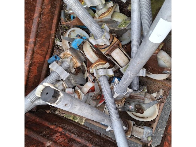 Partij rolsteiger materiaal - afbeelding 2 van  15