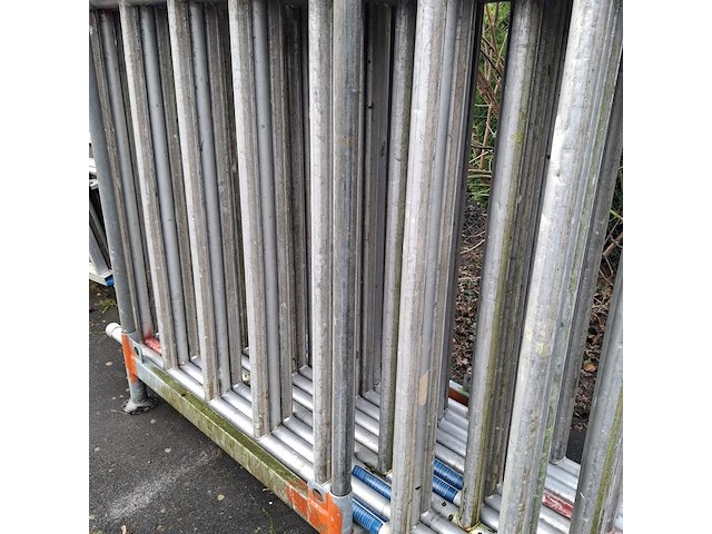 Partij rolsteiger materiaal - afbeelding 7 van  15