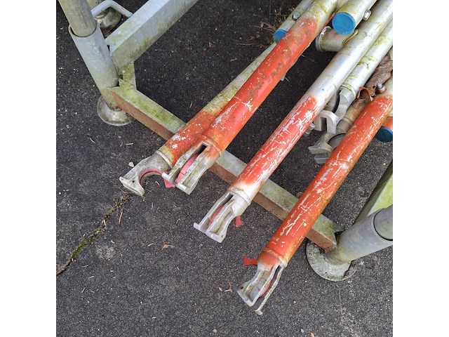 Partij rolsteiger materiaal - afbeelding 12 van  15