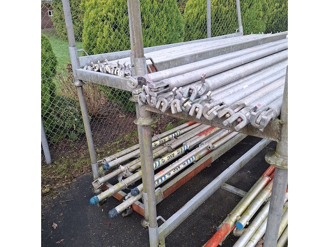 Partij rolsteiger materiaal - afbeelding 13 van  15