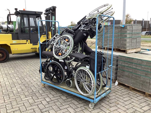 Partij rolstoelen - afbeelding 1 van  11