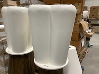 Partij ronde eettafels - afbeelding 16 van  32