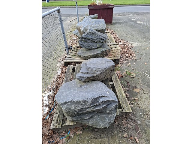 Partij rotsblokken - afbeelding 1 van  7