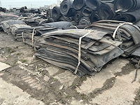Partij rubber diverse afmetingen circa 340m2