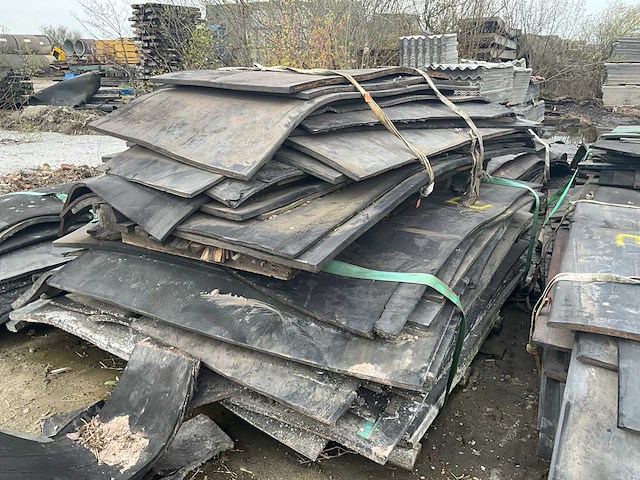 Partij rubber diverse afmetingen circa 540m2 - afbeelding 3 van  9