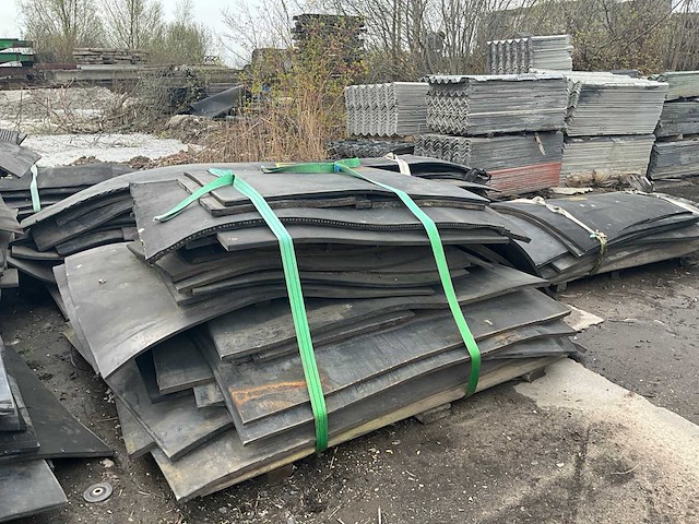 Partij rubber diverse afmetingen circa 540m2 - afbeelding 6 van  9